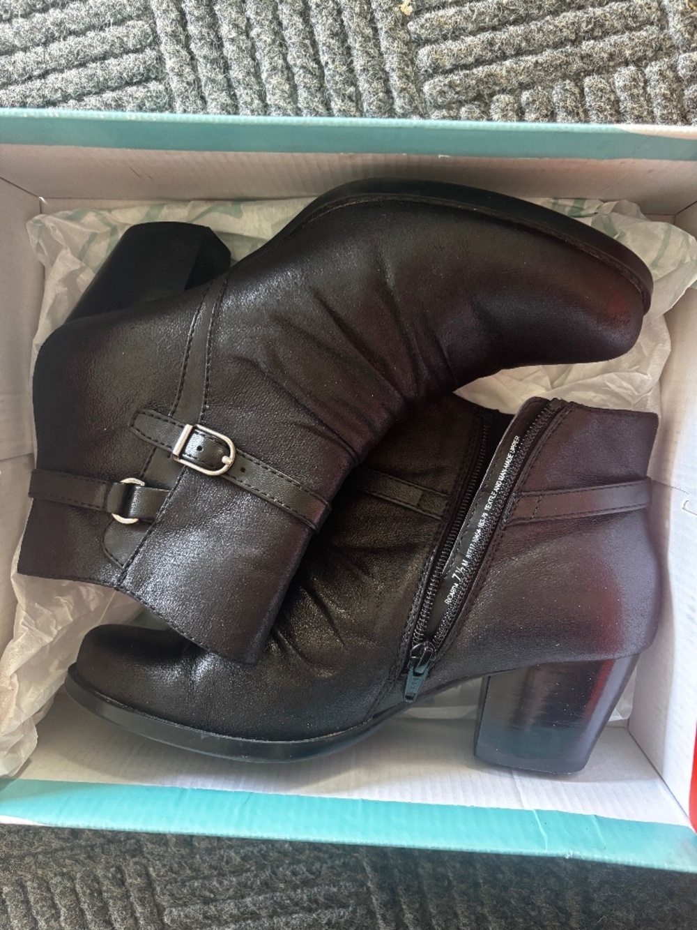 Beartraps Black Boots